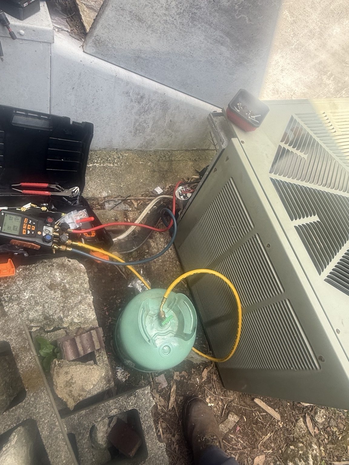 Refrigerant Service